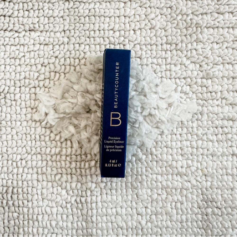 Beautycounter Precision Liquid Eyeliner - Black